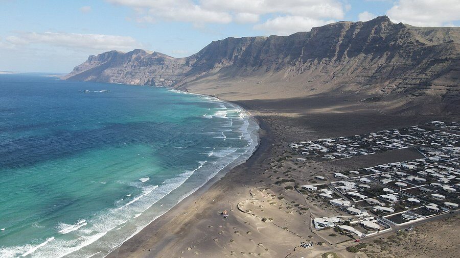 Famara